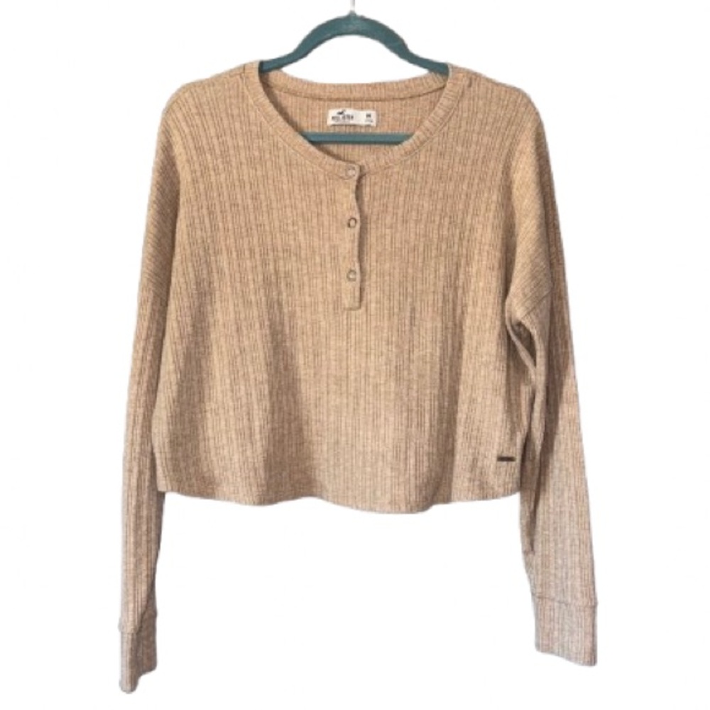 Hollister Ribbed Knit Long Sleeve Crop Top